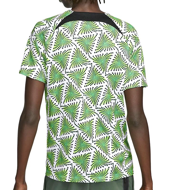 芸術的！カタールW杯「NIKE新作プレマッチトップ」11選｜写真16