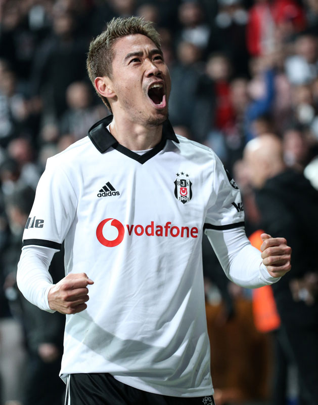 最近見かけない『vodafone』ロゴを付けた6つのユニフォーム｜写真4