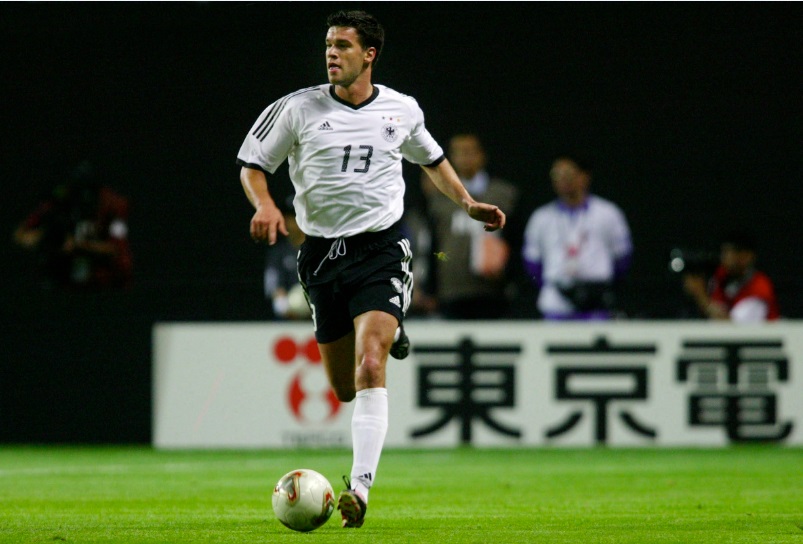 もう20年前！「2002年の最強ベストイレブン」はこうだった｜写真7