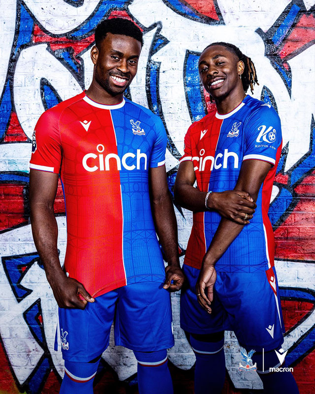 クリスタル・パレスが23-24新ユニ発表！“昇格2トーン”で「プレミア11年目」を祝う｜写真4