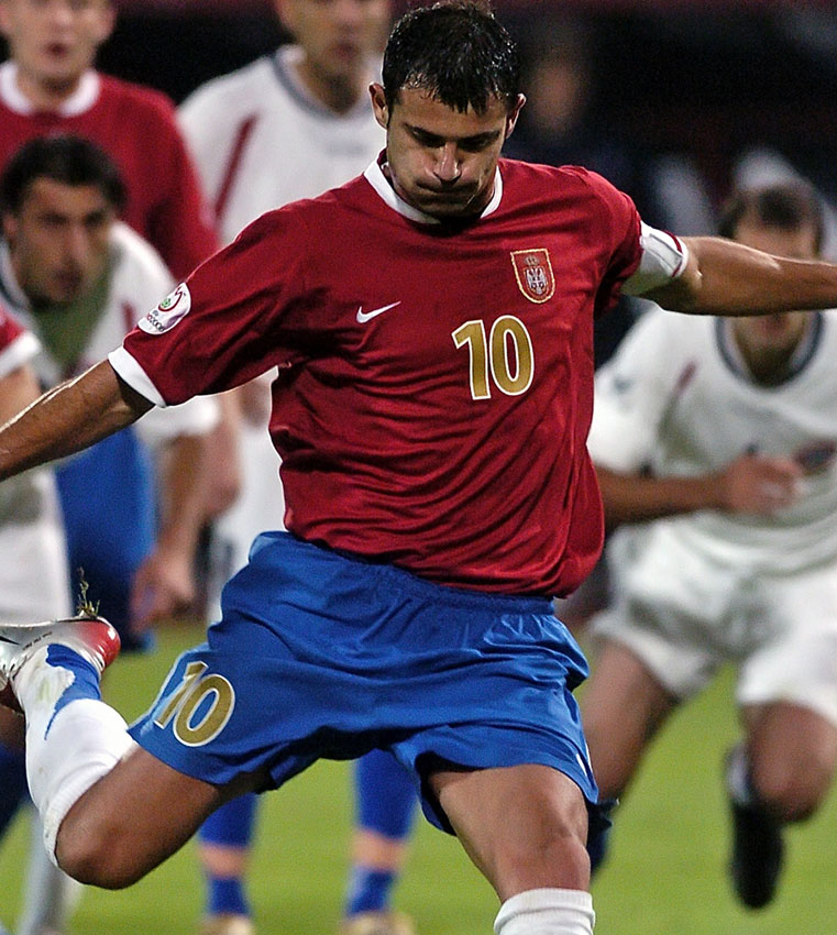 独断と偏見で選ぶ！2000年代「NIKEの名作代表ユニフォーム」10選｜写真6