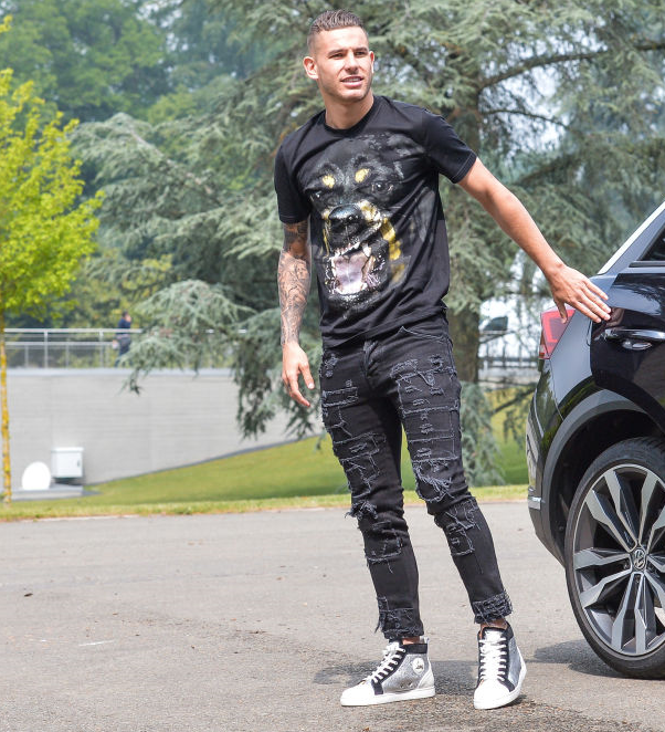 W杯参戦中！フランス代表選手たちの「私服ファッション」をまとめて見る｜写真9