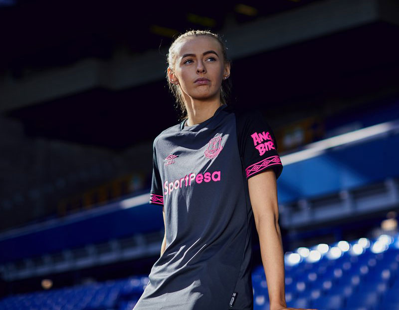 エヴァートン、ピンクが色鮮やかな2018-19アウェイユニフォームを発表！｜写真6