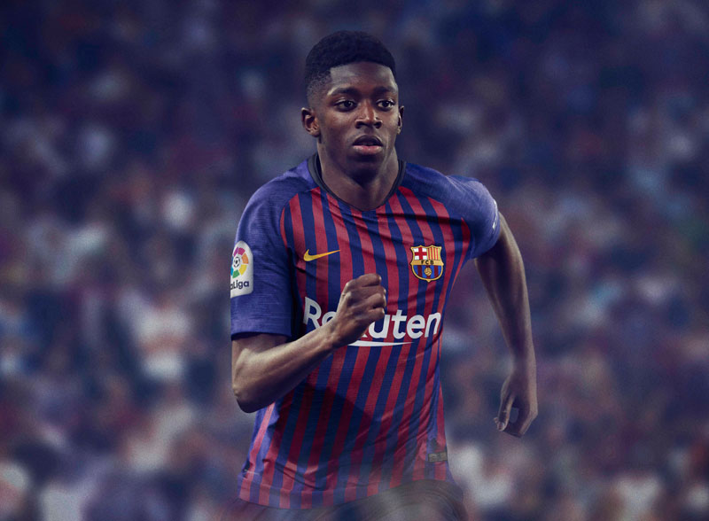 バルセロナ、2018-19新ユニフォームを発表！ストライプは「10地区」を表現｜写真7