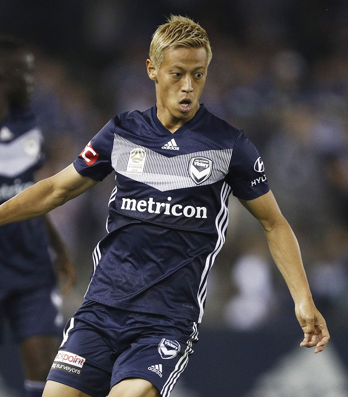 あのJクラブも！伝統継承の「V字デザイン」ユニフォーム5選｜写真3