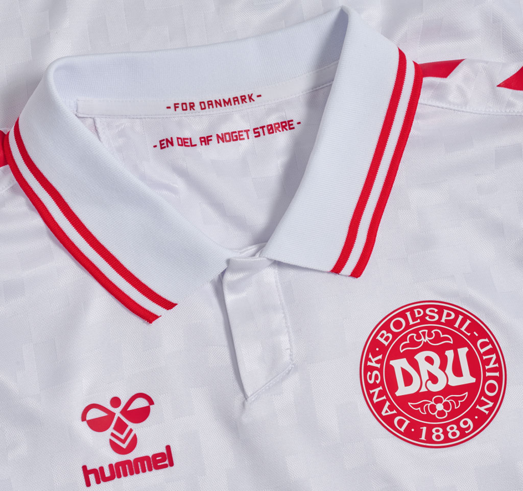 デンマーク代表、EURO2024に向けた新ユニフォーム発表！ゲーム「テトリス」のようなユニークデザイン｜写真6