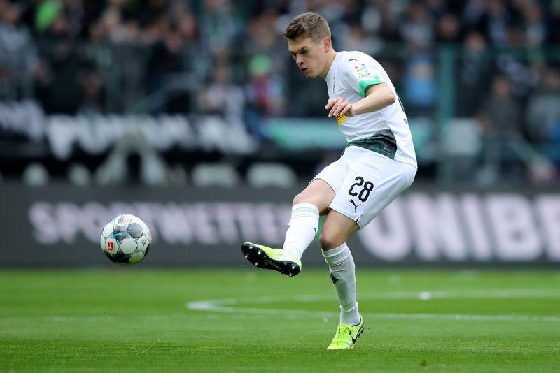 ウイイレ2020「ボールコントロール最強のCB」TOP10｜写真18