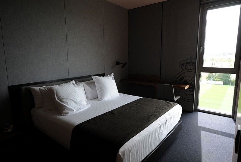 『モバサカUFC』で目指す“理想のサッカー施設”！レアル・マドリーと比べてみた｜写真14