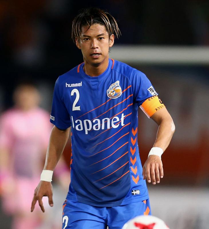 V・ファーレン長崎、「史上最高のユニ」7着！折り鶴が舞う“平和祈念”は世界が知るべきデザイン｜写真6