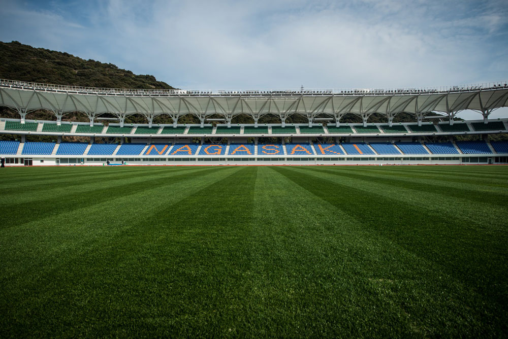 『MACRON』が新サプライヤー！V・ファーレン長崎が2024新ユニフォームを発表 「初年度へのオマージュ」デザイン｜写真6