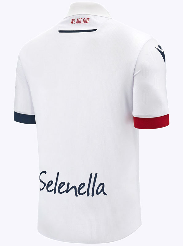 クラシックな美しさ！ボローニャの23-24新ユニフォーム、「冨安所属シーズン」以来のタスキ復活｜写真5