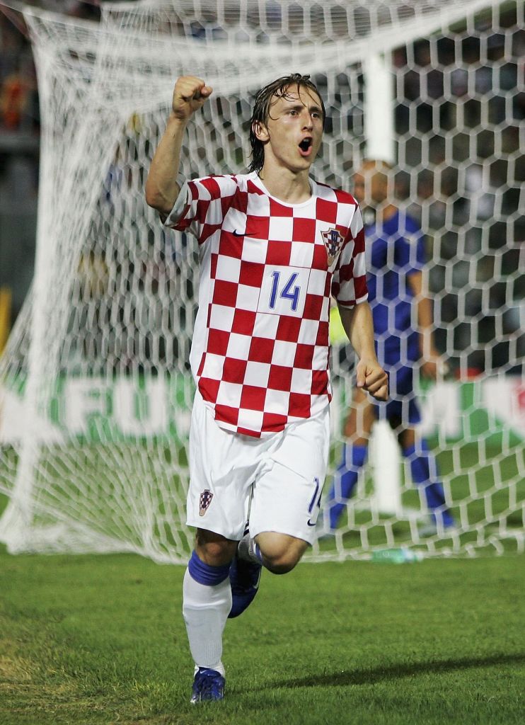 貧困、亡命、銃撃…「逆境を乗り越えて」サッカー選手になったスター10名｜写真9