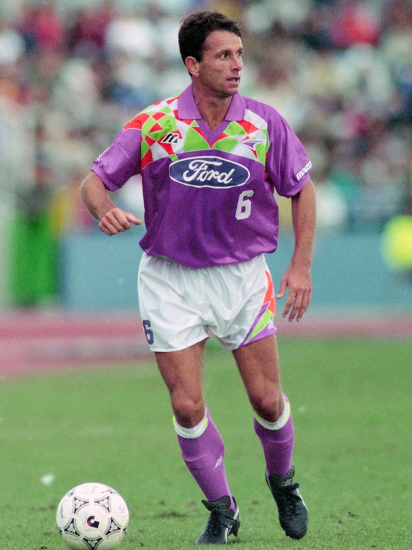 全部ミズノ製！1993年、Jリーグ「オリジナル10」ユニフォーム10選｜写真11