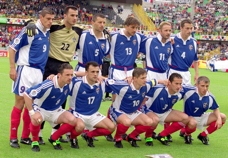 EURO伝説ユニ！2000年ユーゴスラビア代表、「最後のユーロ」ユニフォーム｜写真3