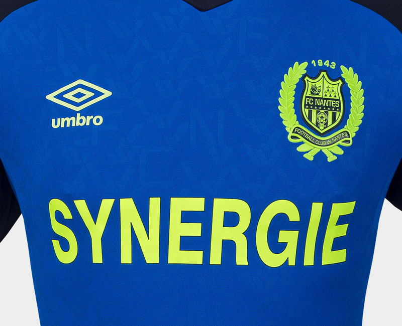 リーグアンで躍進のナント、「伝統」と「モダン」の2017-18ユニフォーム！｜写真7