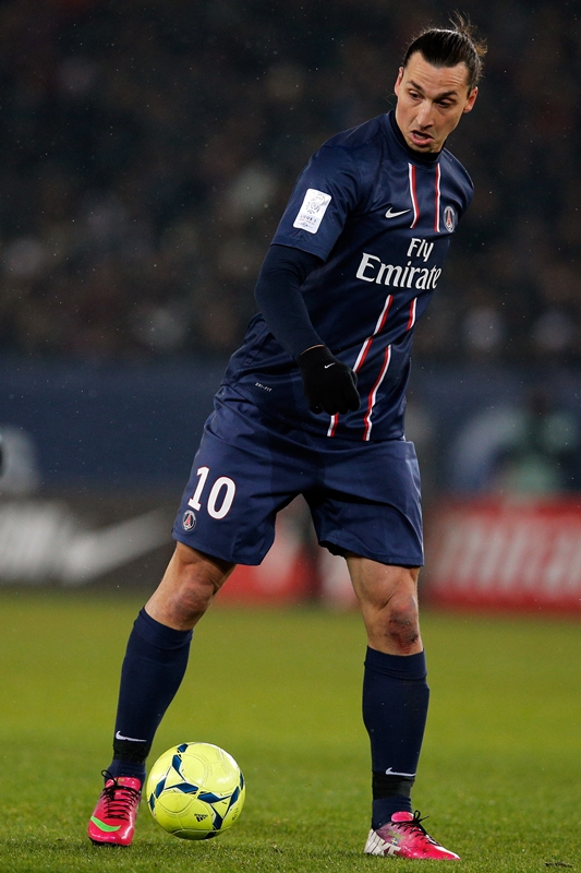 時々ある「シーズン中の背番号変更」…5人のスターとヴィッセル神戸で生まれた1つのレアケース｜写真8