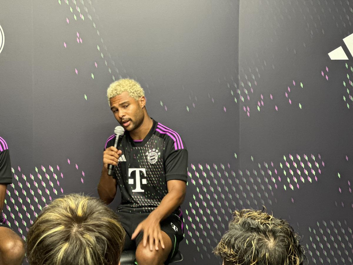 強すぎるバイエルン、「ブンデスリーガ11連覇の秘訣」をニャブリとピサーロが答える｜写真2