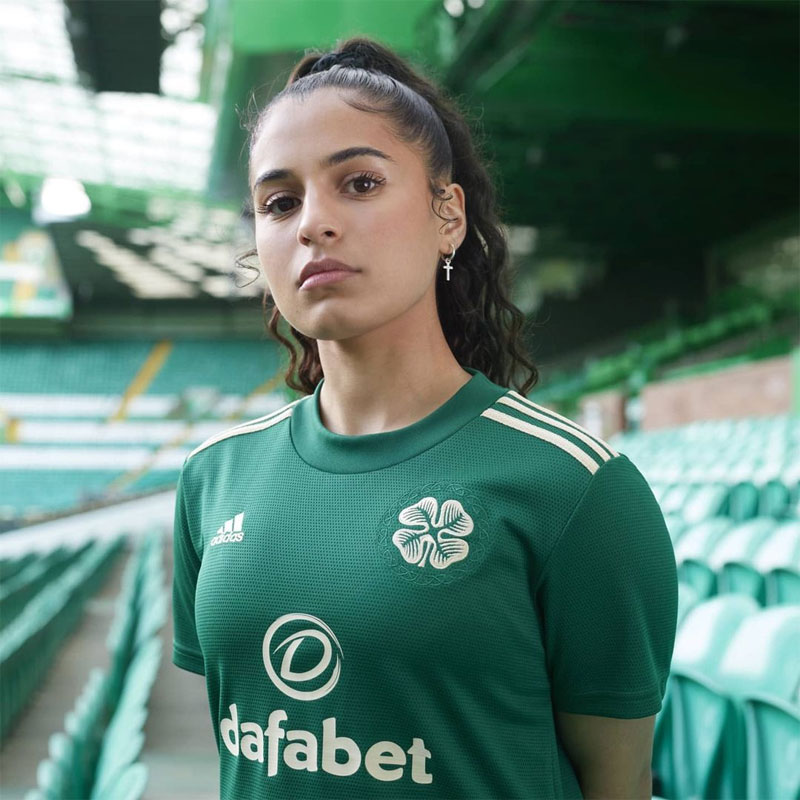 セルティック、2021-22新アウェイユニフォーム発表！胸に「四つ葉のクローバー」｜写真5