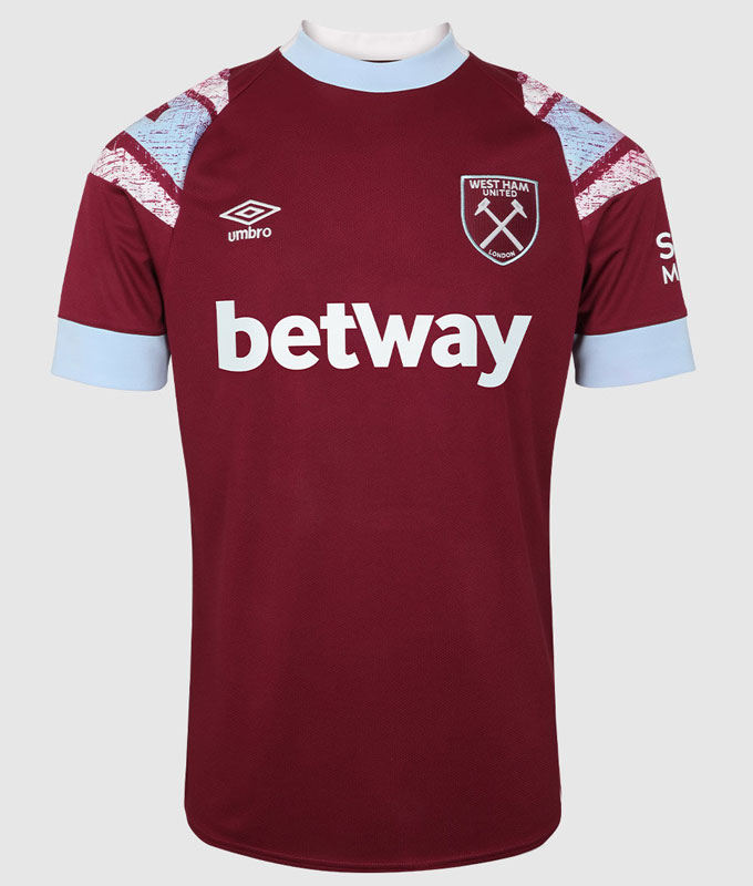 独断と偏見で選ぶ！プレミアリーグ22-23、最高にかっこいい「ホームユニフォーム」8選｜写真7