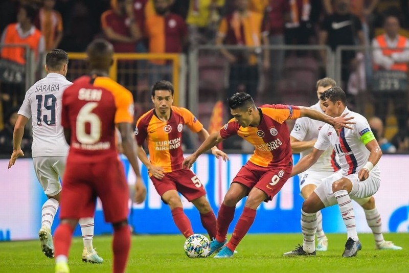 世界レベル！長友佑都の歴代「最強の同僚ベストイレブン」｜写真18