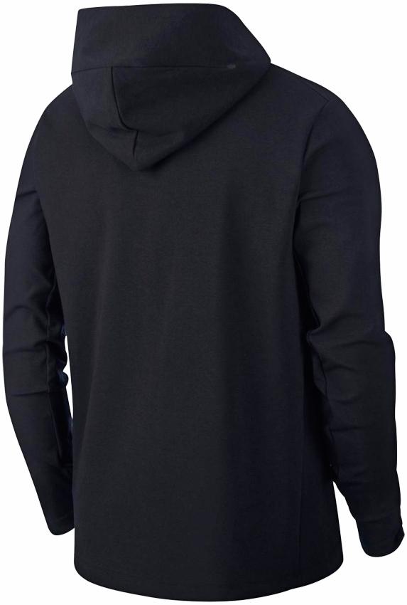 ローマ、「スタイリッシュな黒ベース」新作トレーニングウェアが登場｜写真4