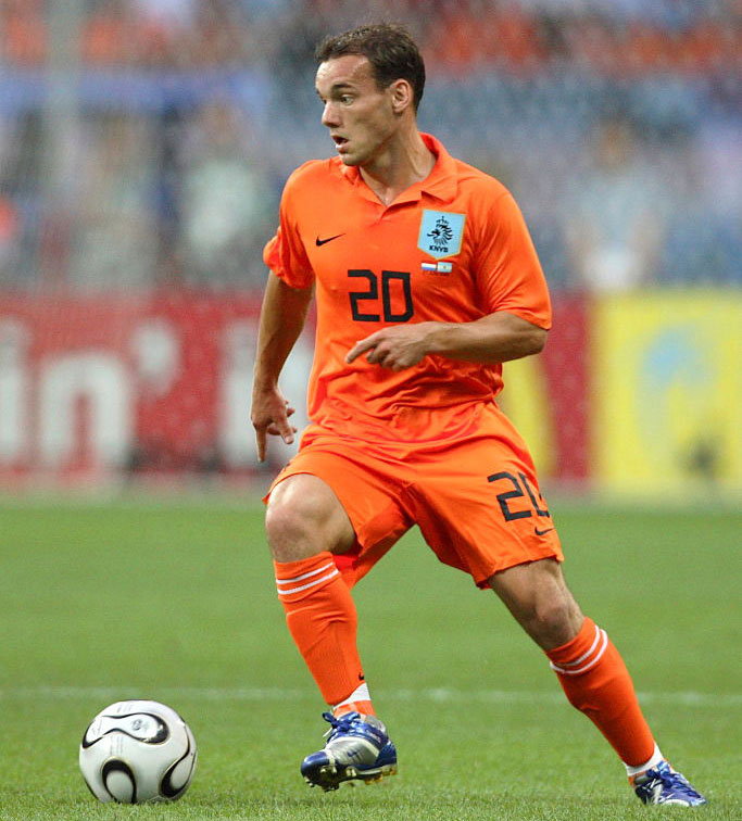 スナイデルのオランダ代表引退を「9つのオランイェ」で追憶する｜写真6