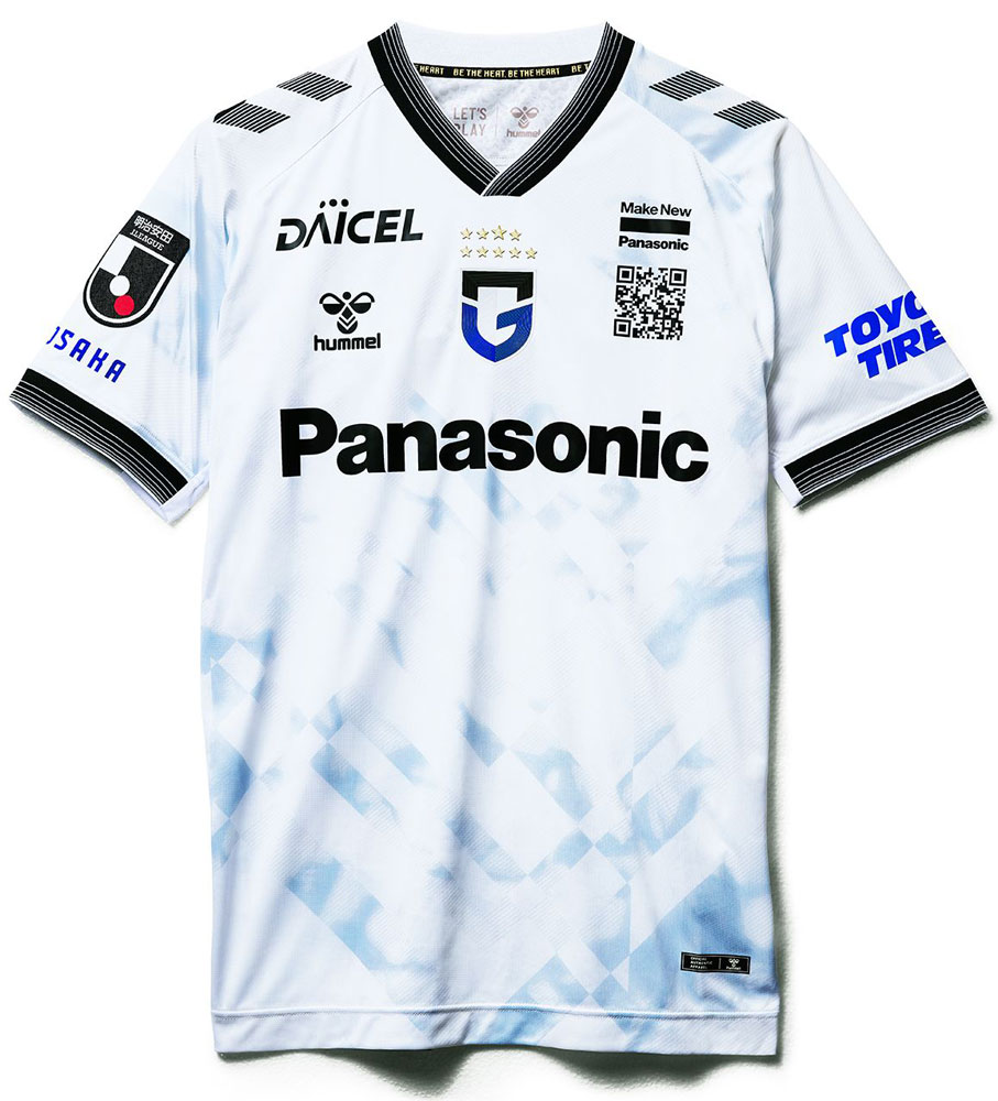 ガンバ大阪が2024新ユニフォームを発表！「漆黒に燃える青き炎」の傑作デザインが誕生｜写真6