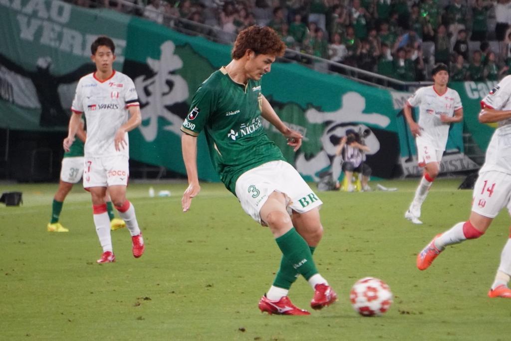 東京ヴェルディがリーグ戦5試合ぶりに勝利！殊勲のスコアラー染野唯月と谷口栄斗がゴールショーを振り返る｜写真5