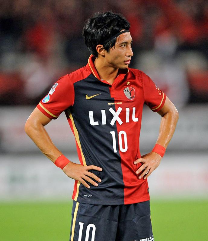 常勝軍団！鹿島アントラーズの「歴代最強ユニフォーム」10着はこれだ｜写真2