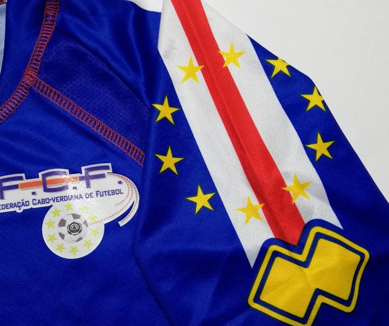 代表チーム、史上最高に美しき「青のユニフォーム」5選｜写真6