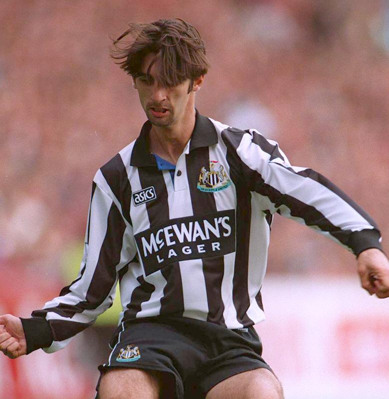 ニューカッスル、中堅時代の「最高にかっこいい白黒ユニフォーム」10選｜写真11