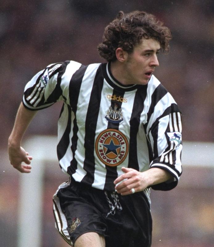 ニューカッスル、中堅時代の「最高にかっこいい白黒ユニフォーム」10選｜写真9