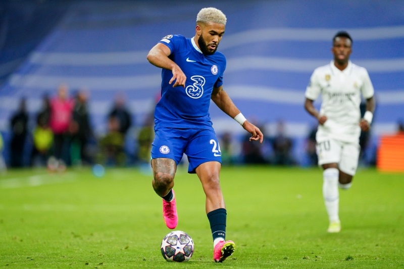 冨安健洋の代役も！いま世界最強の右サイドバック10人｜写真9