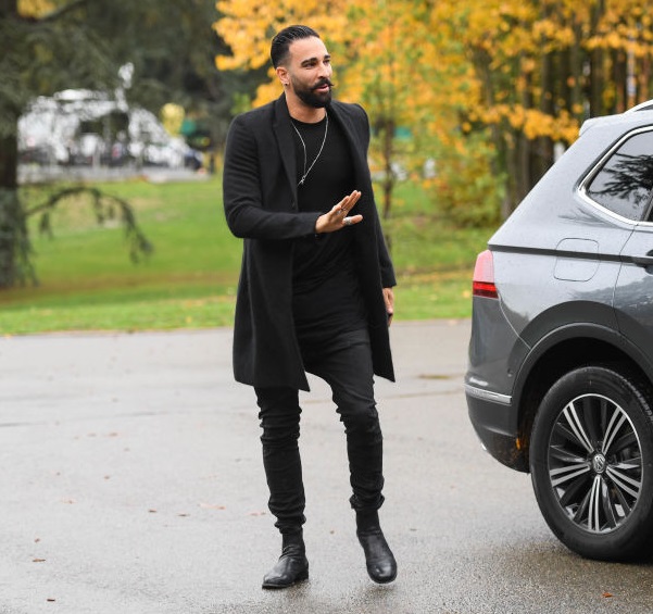 エムバペは赤！フランス代表、「冬の私服ファッション」はこんな感じ｜写真4