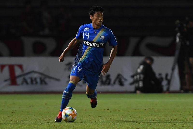 これが「海外で成功する秘訣」。セルビア1部で活躍する志村謄、学んだ”デュエルのススメ”｜写真2