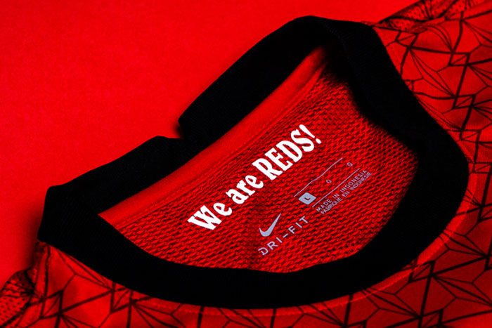 浦和レッズ、2021新ユニフォームを発表！「ダイヤモンドの結晶構造」をデザイン｜写真4