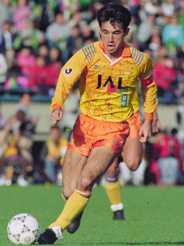 清水エスパルス、「初代復活」の30周年記念ユニフォーム発表！懐かしの“伝説ユニ”も掲載｜写真5