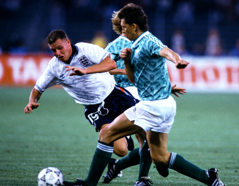 若きガスコイン、躍動！イングランド代表「1990ホーム」ユニフォーム｜写真3