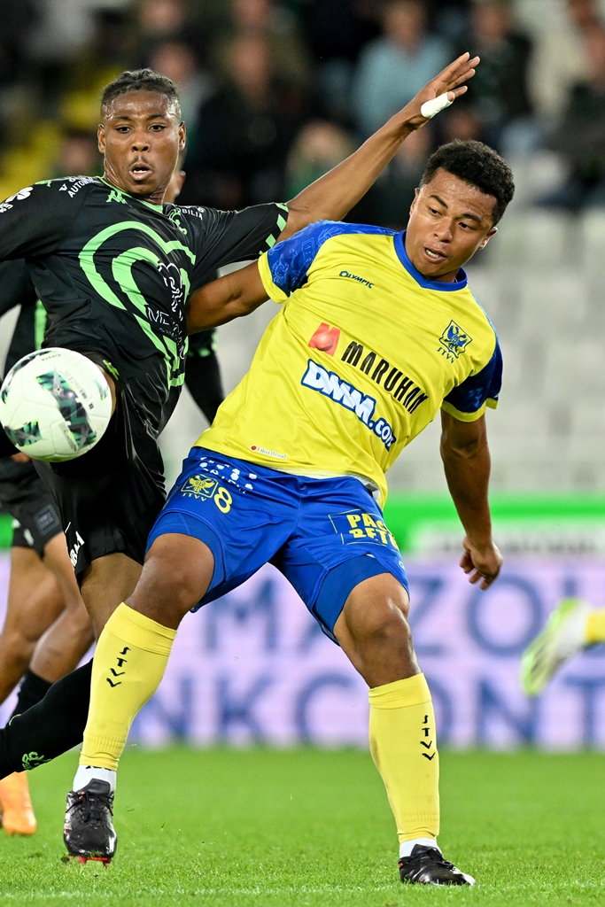 サッカー日本代表、全選手の契約メーカーと着用スパイク一覧（2024年10月シリーズ完全版） ｜写真27