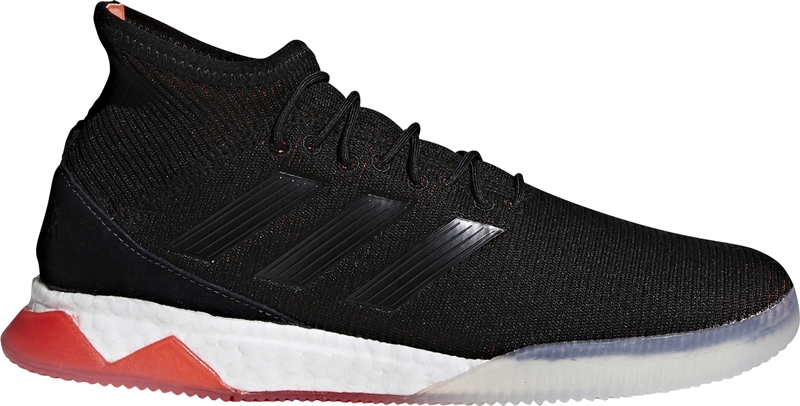 「プレデター」復活！adidasから新スパイク『プレデター 18』が登場｜写真15