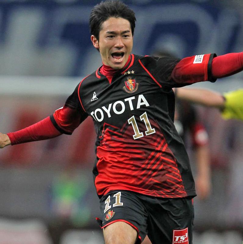 “快調”名古屋グランパス！これぞ誇るべき「歴代最高のユニ」10着｜写真5