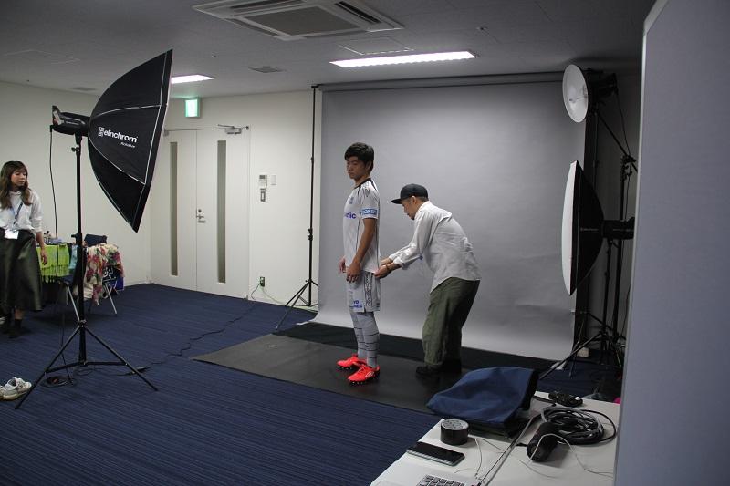 「若手躍動」のガンバ大阪、ユニフォーム写真撮影現場の舞台裏に迫る！｜写真6