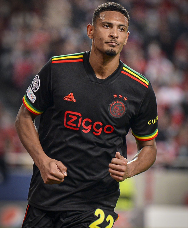 成績関係なし！21-22のCLを彩った「最高にかっこいいユニフォーム」11選｜写真10