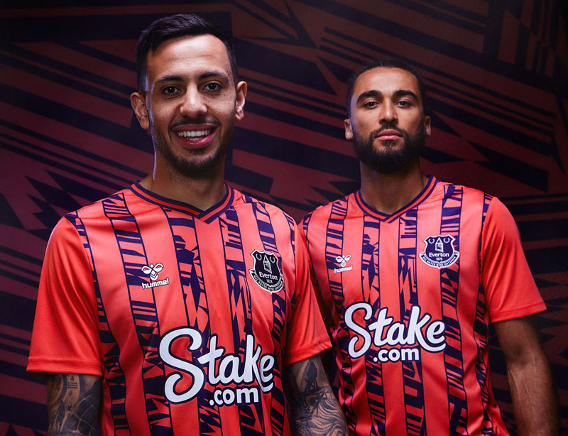 よみがえる90年代！エヴァートン、23-24新アウェイユニは日本の「NEC」胸ロゴ時代が“主役”に｜写真8