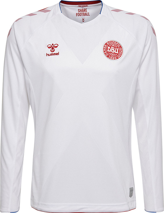 デンマーク代表、hummelと共に挑むW杯ユニフォームを発表！｜写真6
