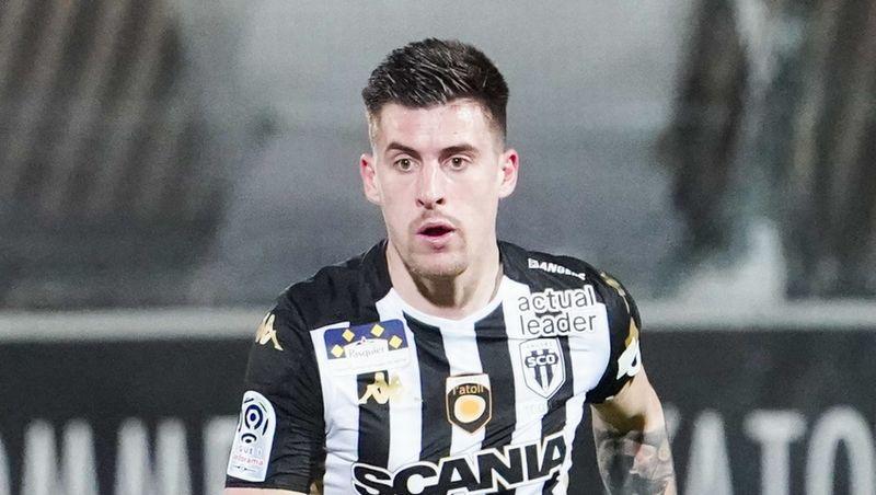 今季「過小評価されている」5名の新鋭ボランチ｜写真9