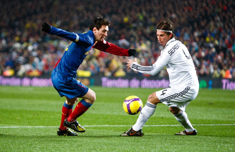  天才メッシが一番多く戦ってきたライバルTOP10｜写真12