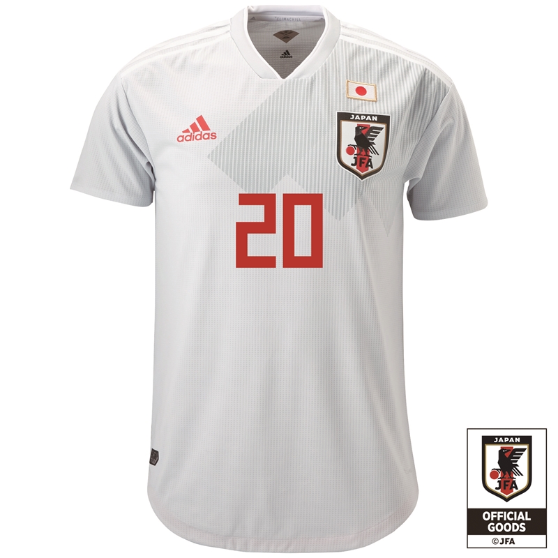 日本代表、ロシアW杯に向けた新アウェイユニフォームを発表！初の“日の丸”デザイン｜写真6