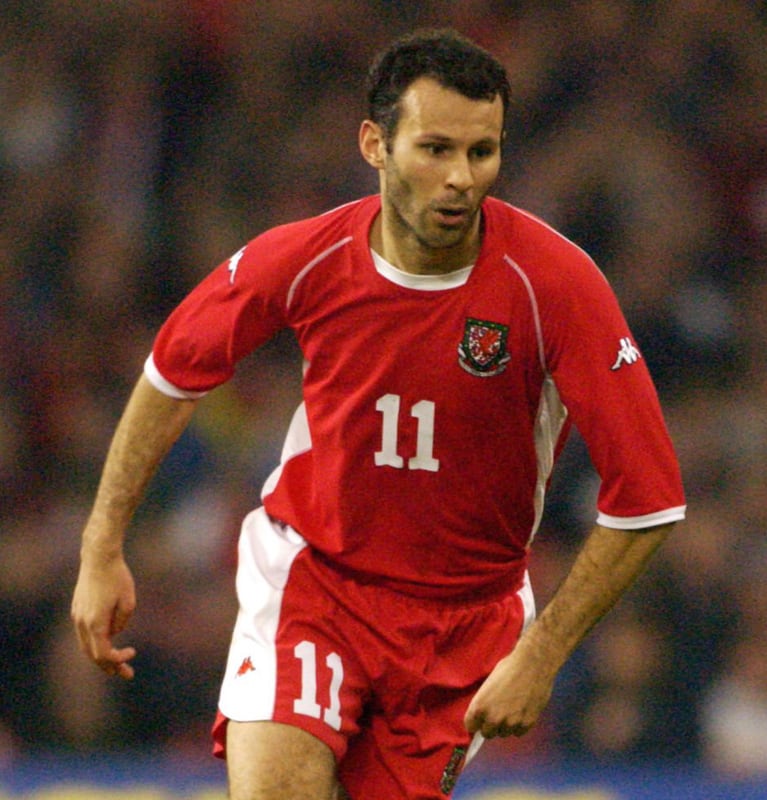 実は数少ない！龍をデザインした「ドラゴンユニフォーム」6選｜写真11