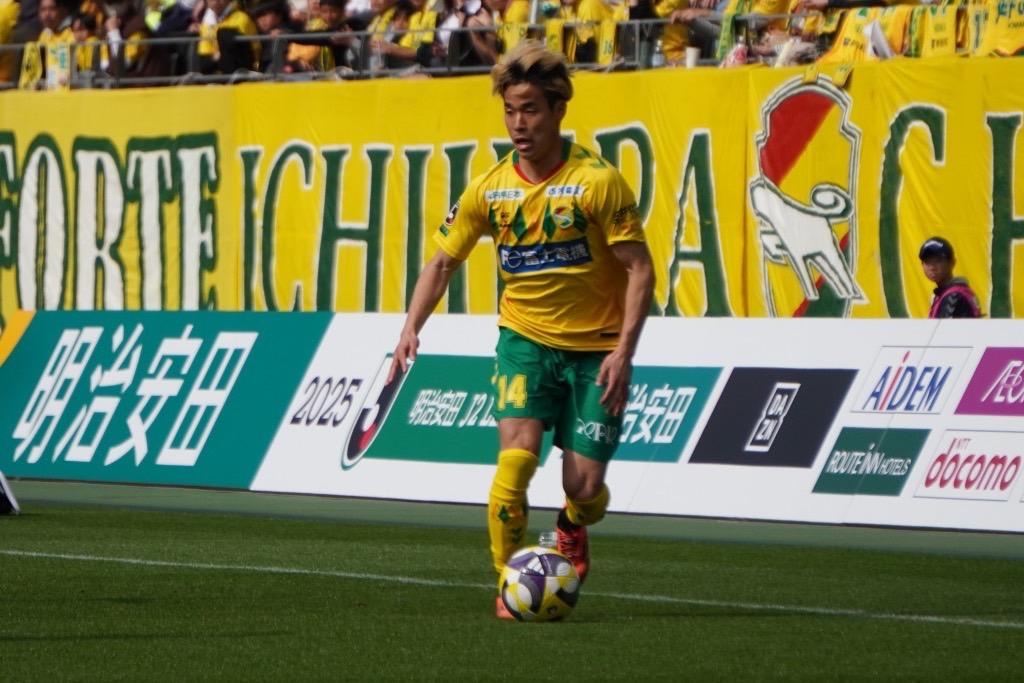 J2ジェフユナイテッド千葉MF椿直起が「普通の1試合ではなかった」と語る国立・大宮戦、ドリブラーは「次こそ大事になる」と前を向く｜写真2
